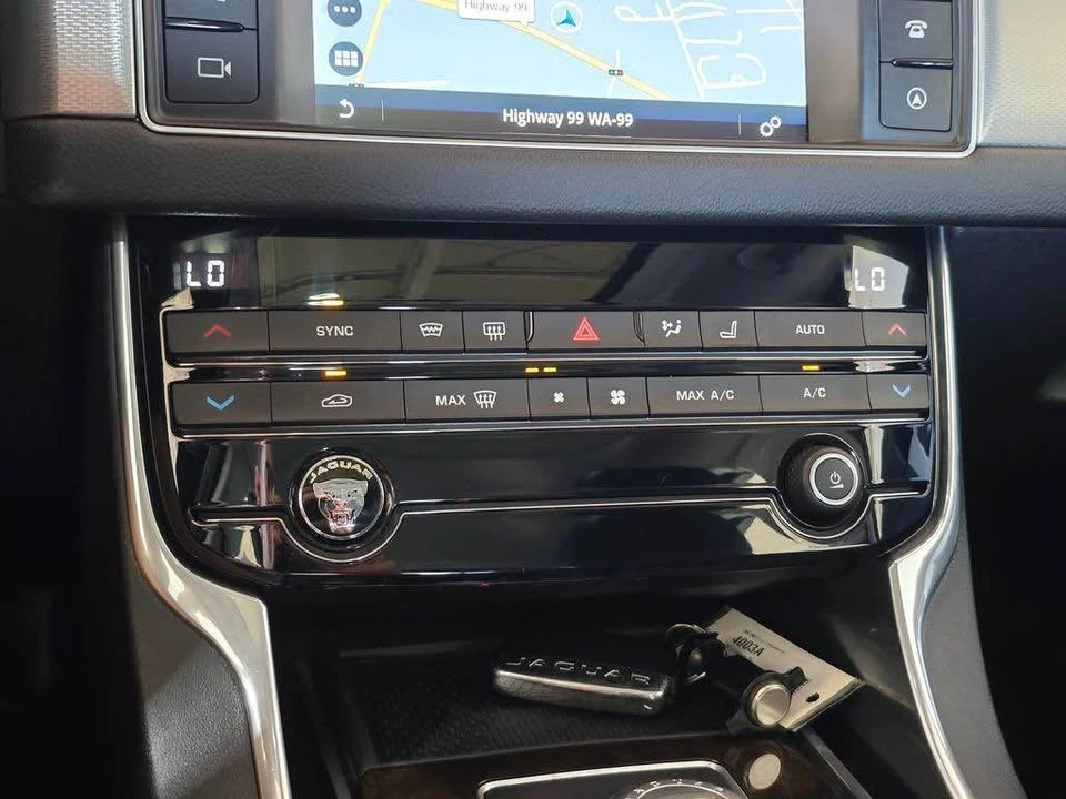 2017 Jaguar X260 XF - Image 13 of 20