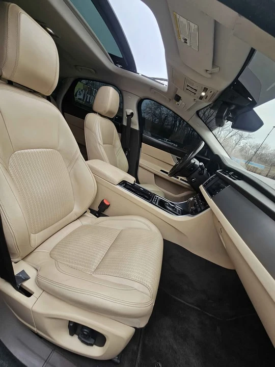 2017 Jaguar X260 XF - Image 11 of 19