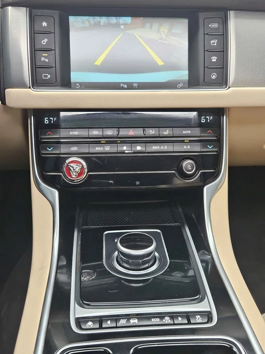 2017 Jaguar X260 XF - Image 16 of 19