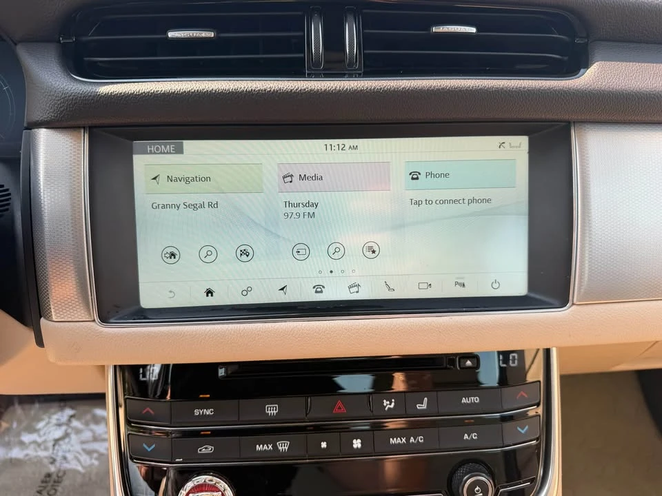 2017 Jaguar X260 XF - Image 15 of 20