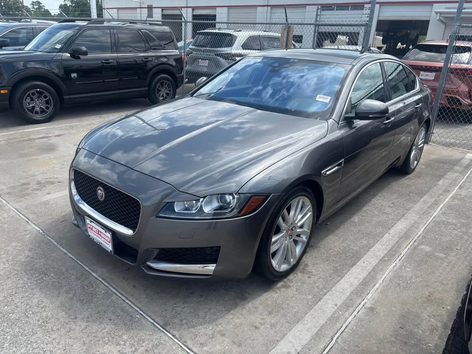 2017 Jaguar X260 XF - Image 2 of 12
