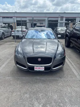 2017 Jaguar XF 35t Prestige