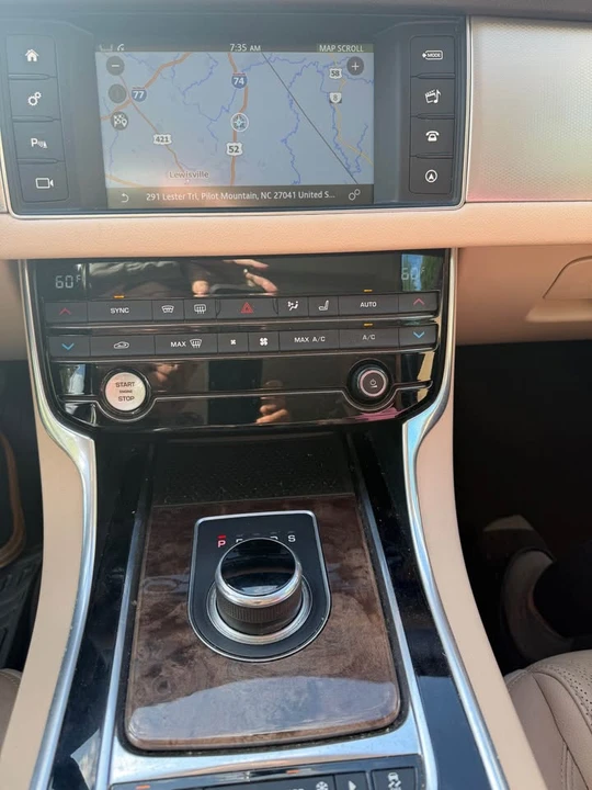 2017 Jaguar X260 XF - Image 5 of 10