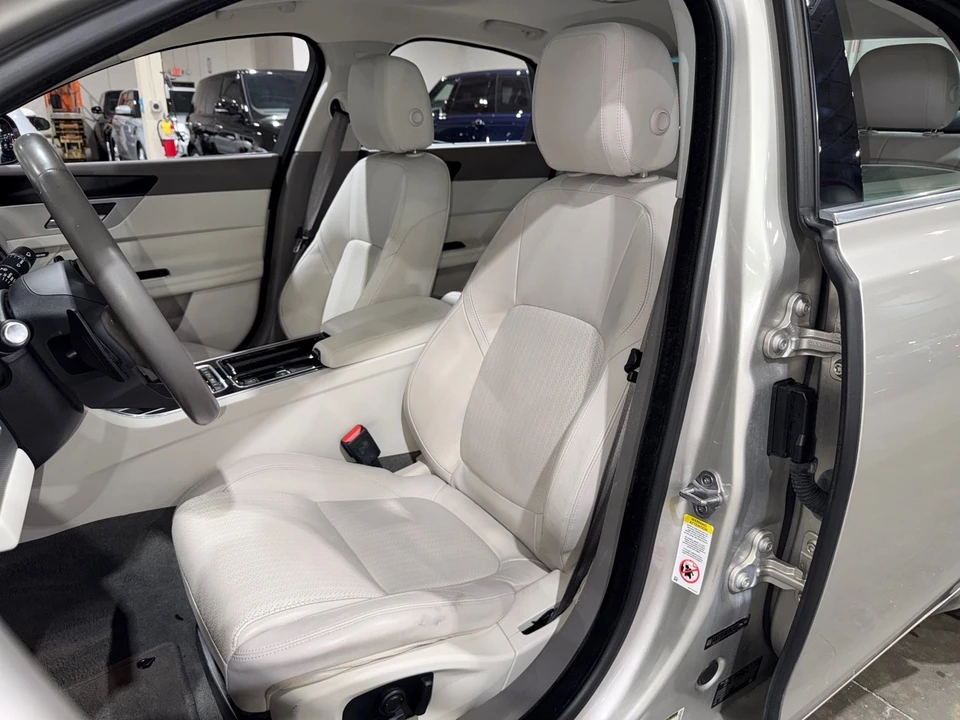 2017 Jaguar X260 XF - Image 10 of 12