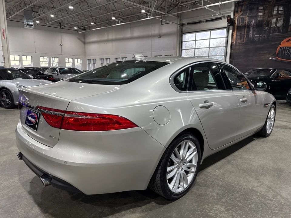 2017 Jaguar X260 XF - Image 3 of 12