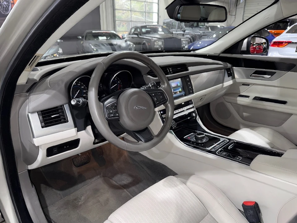 2017 Jaguar X260 XF - Image 8 of 12