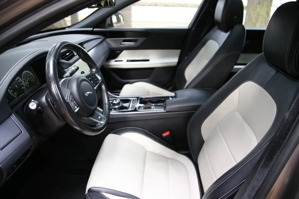 2017 Jaguar X260 XF - Image 6 of 14