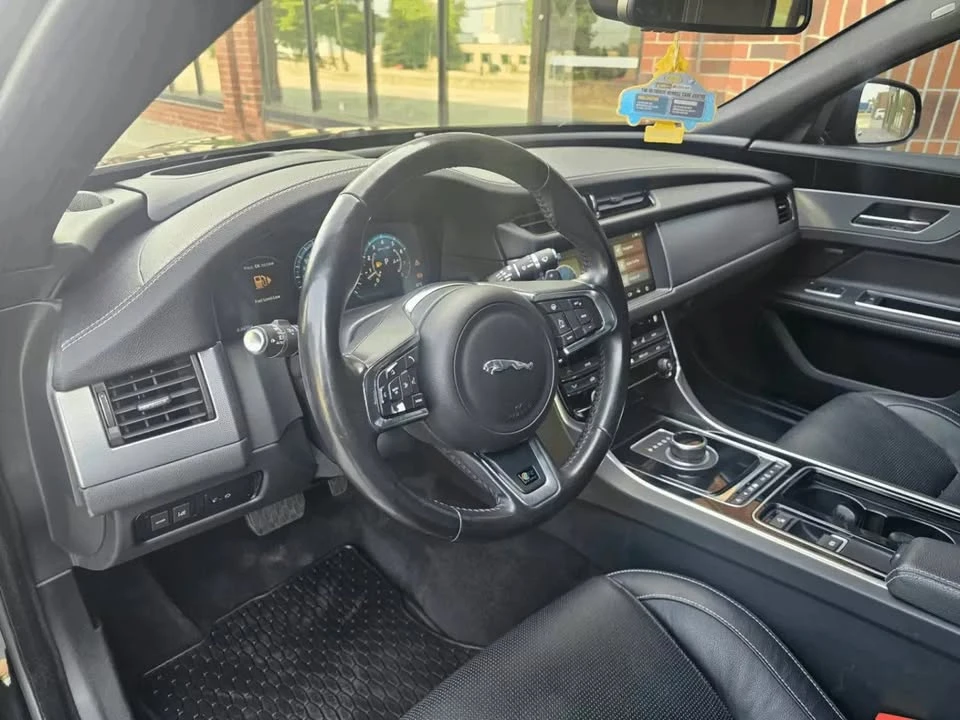2017 Jaguar X260 XF - Image 12 of 19
