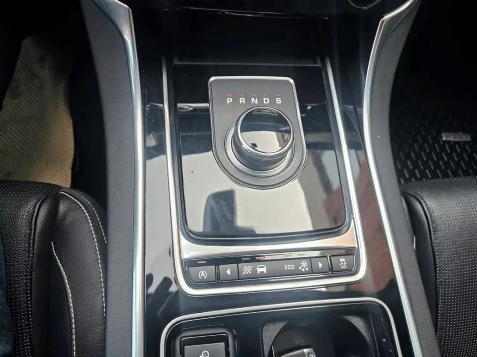 2017 Jaguar X260 XF - Image 19 of 20