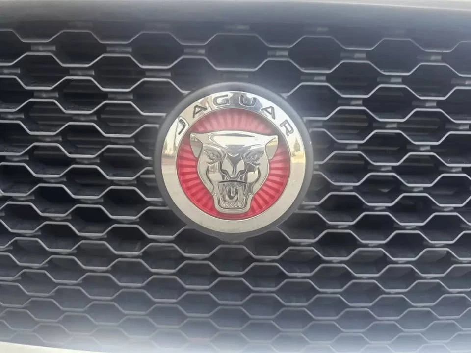 2017 Jaguar X260 XF - Image 9 of 20