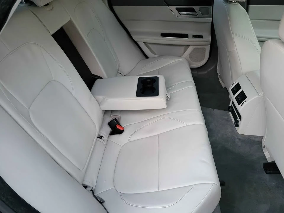 2017 Jaguar X260 XF - Image 7 of 20
