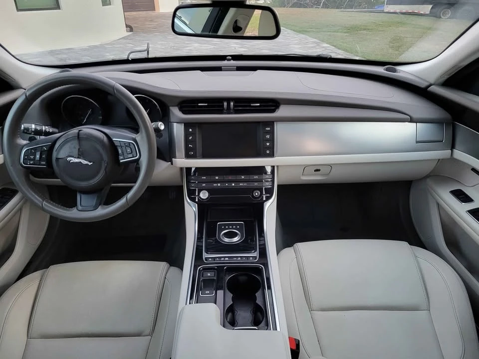 2017 Jaguar X260 XF - Image 8 of 20