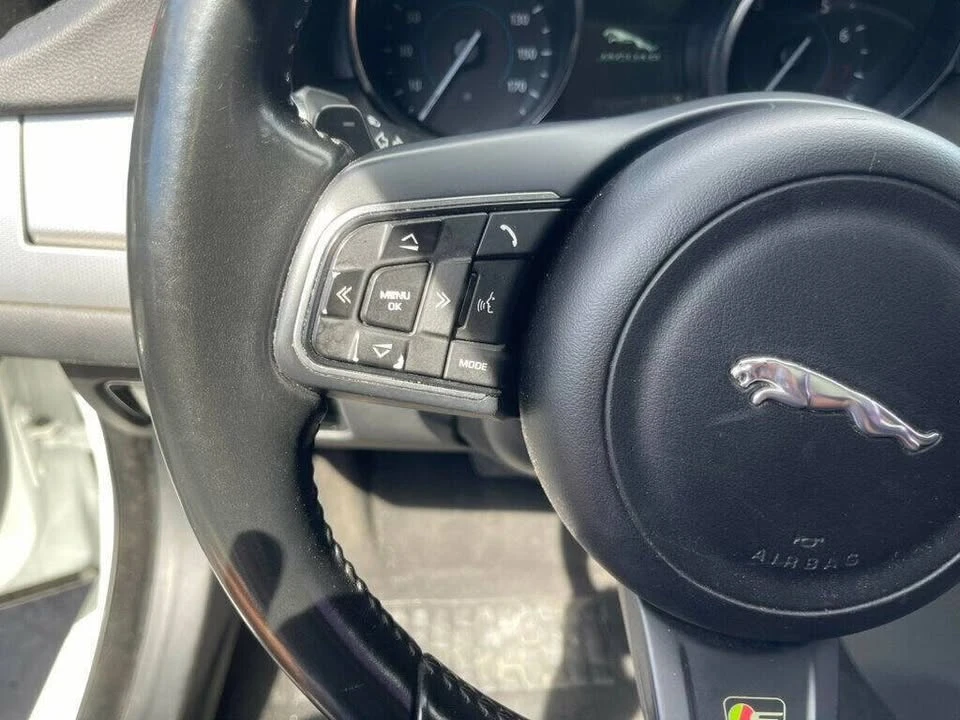 2017 Jaguar X260 XF - Image 10 of 17