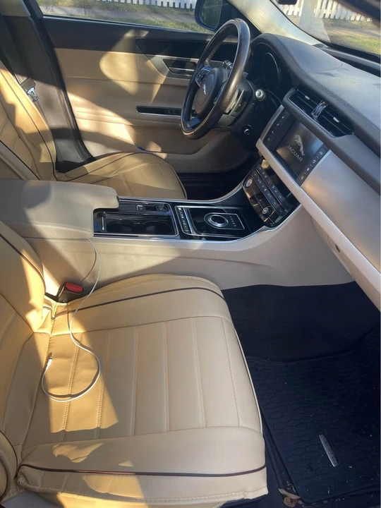 2017 Jaguar X260 XF - Image 3 of 6