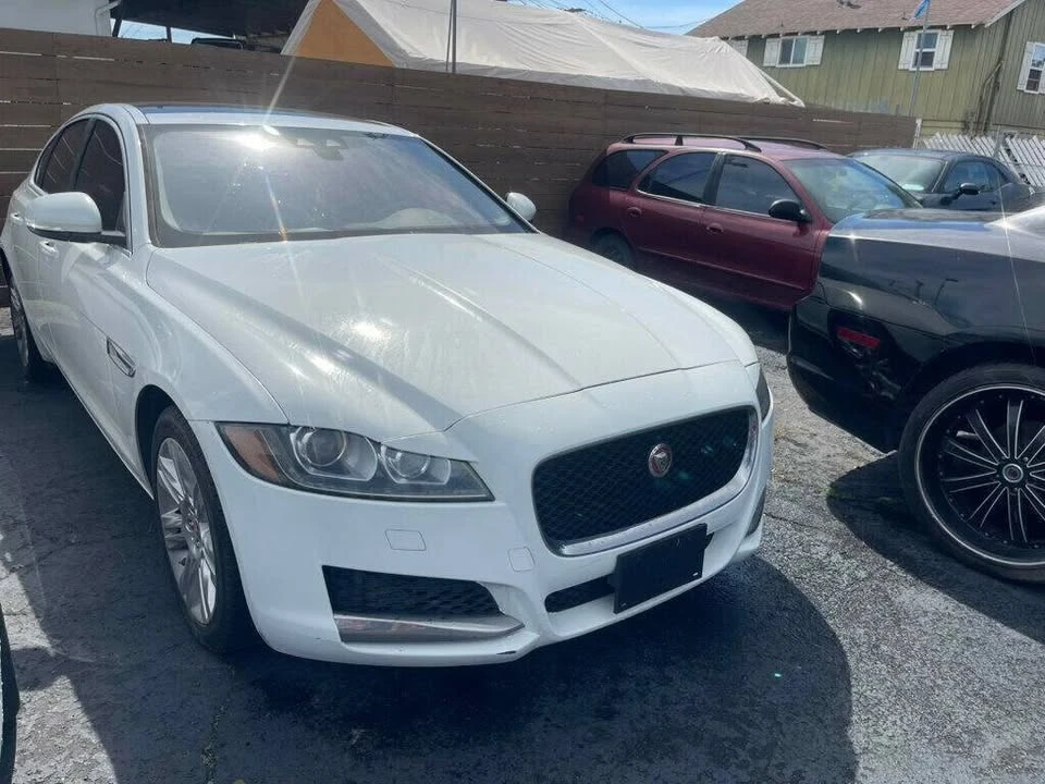 2017 Jaguar X260 XF - Image 2 of 17