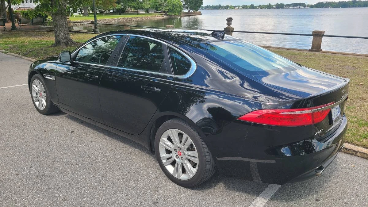 2017 Jaguar XF - Image 2 of 20