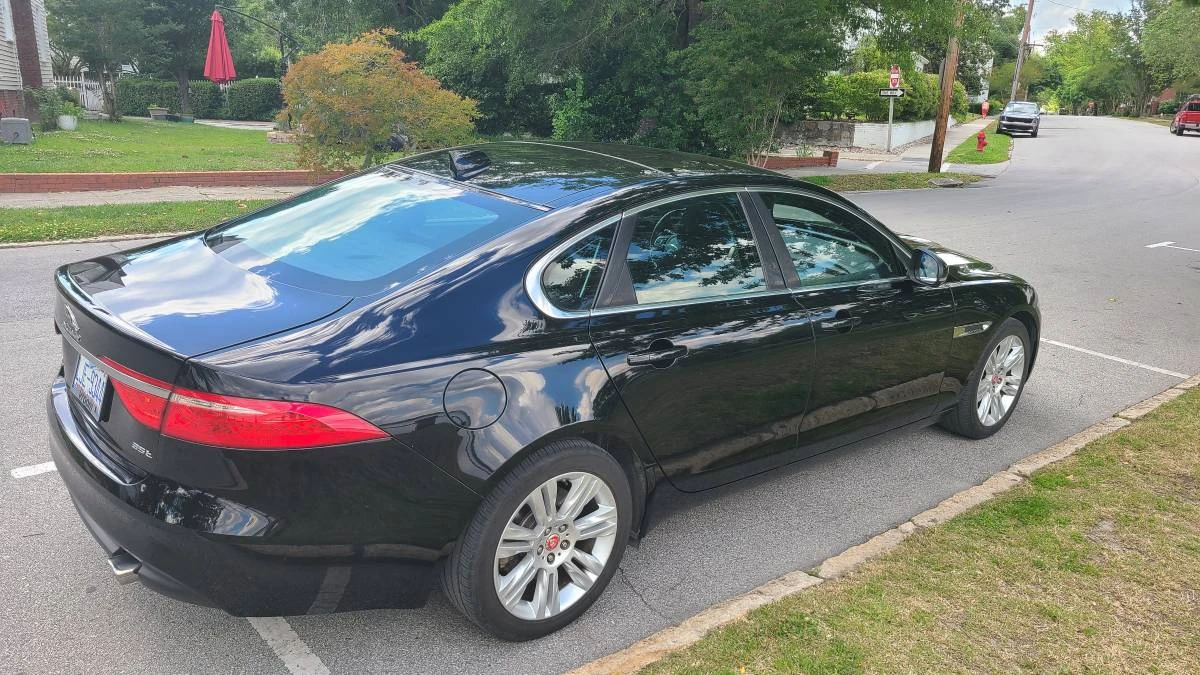 2017 Jaguar XF - Image 9 of 20
