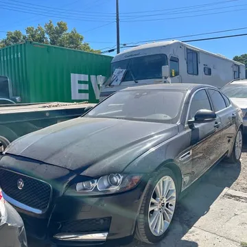 2017 Jaguar XF Luxury Sedan 4D