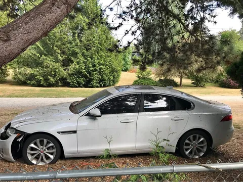 2017 Jaguar XF Luxury Sedan 4D