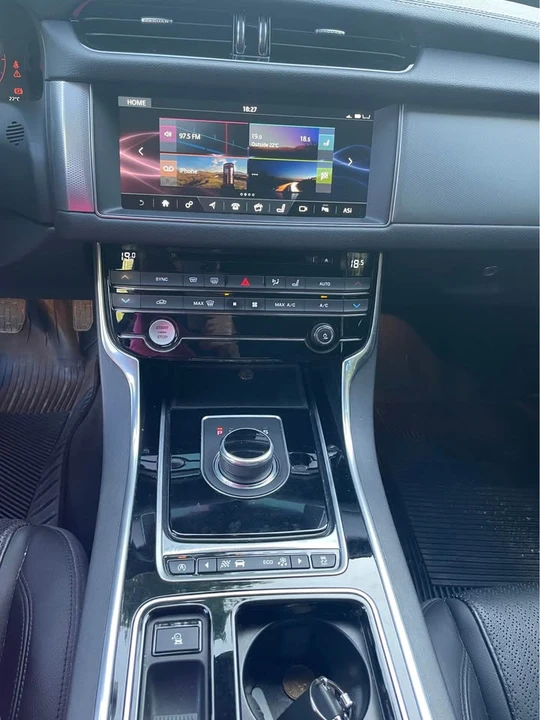 2017 Jaguar X260 XF - Image 2 of 9