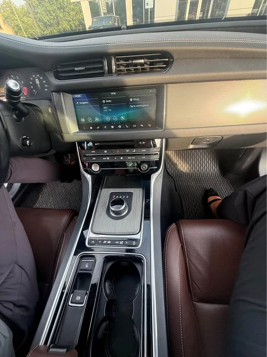 2017 Jaguar X260 XF - Image 3 of 12
