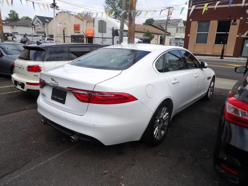 2017 Jaguar X260 XF - Image 5 of 17
