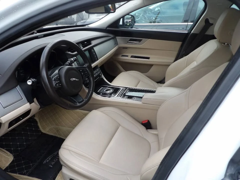 2017 Jaguar X260 XF - Image 9 of 17