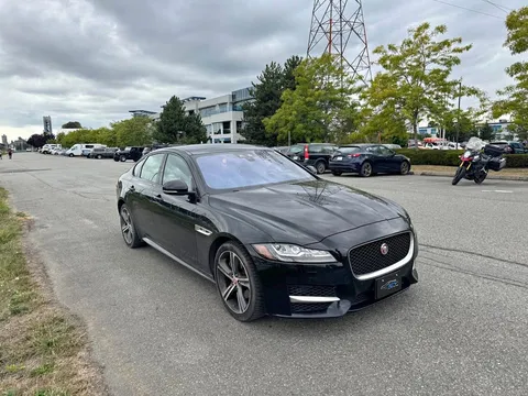 2017 Jaguar XF R-Sport