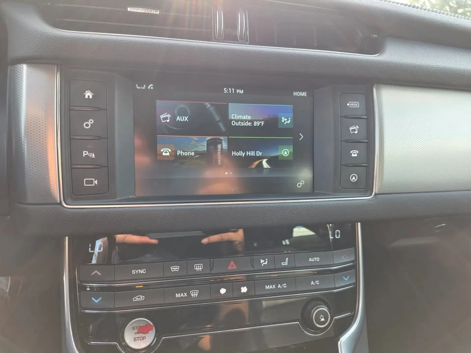 2017 Jaguar X260 XF - Image 16 of 20
