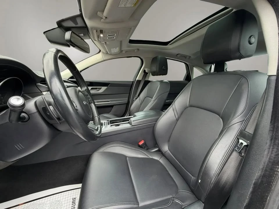 2017 Jaguar X260 XF - Image 9 of 20