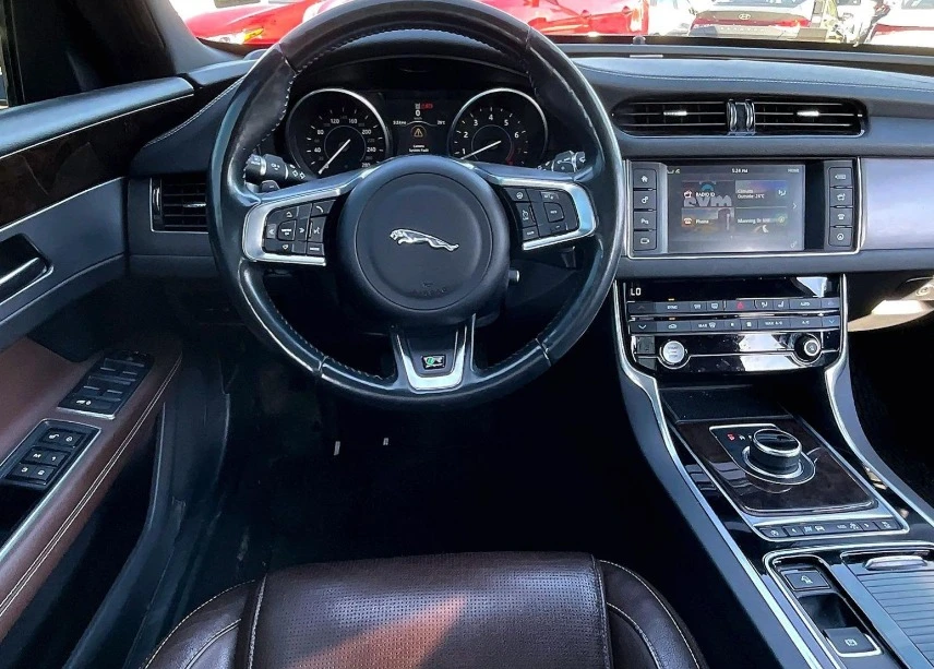 2017 Jaguar X260 XF - Image 3 of 5