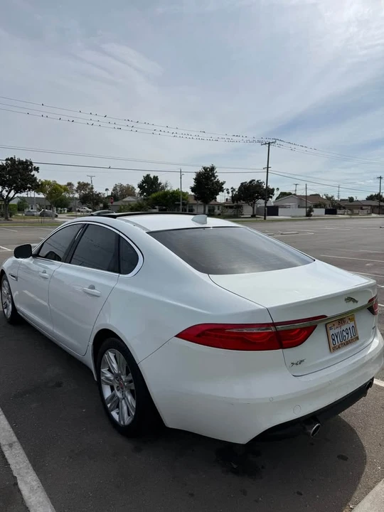 2017 Jaguar X260 XF - Image 4 of 10