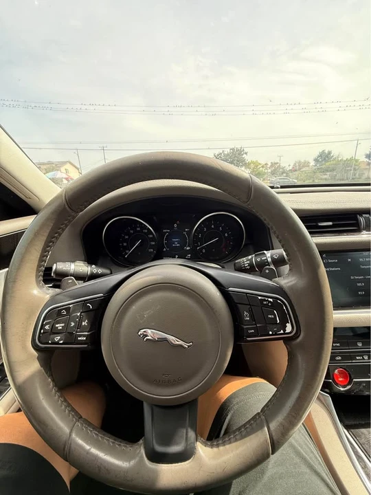2017 Jaguar X260 XF - Image 7 of 10