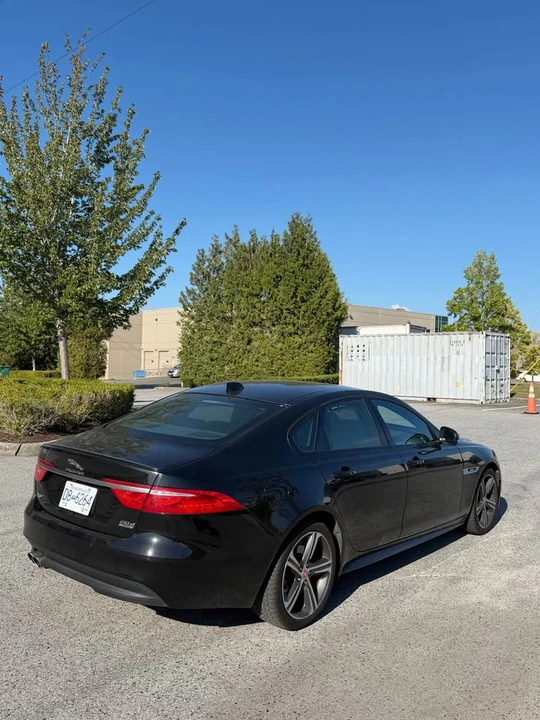 2017 Jaguar X260 XF - Image 5 of 9