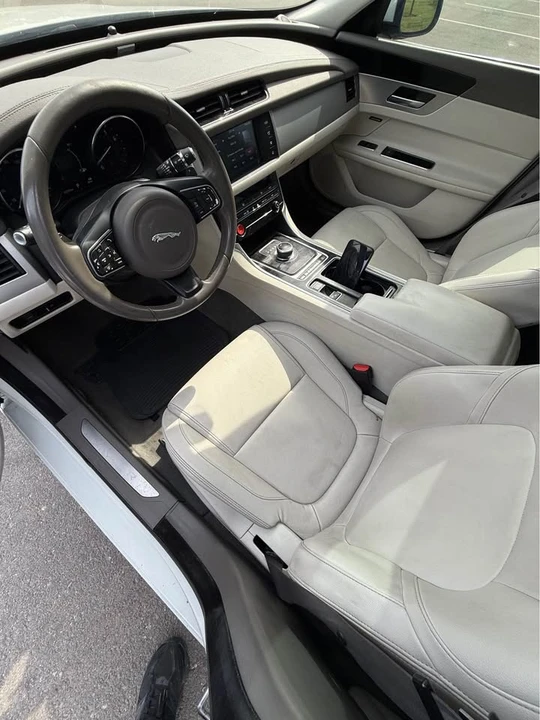 2017 Jaguar X260 XF - Image 8 of 10