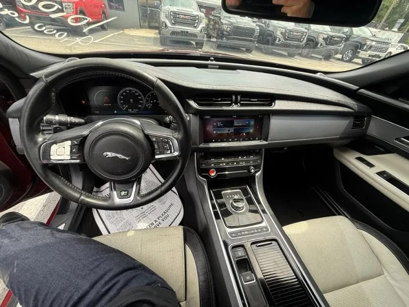 2017 Jaguar X260 XF - Image 3 of 7