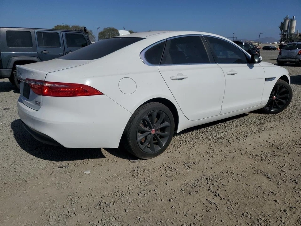 2017 Jaguar X260 XF - Image 3 of 9