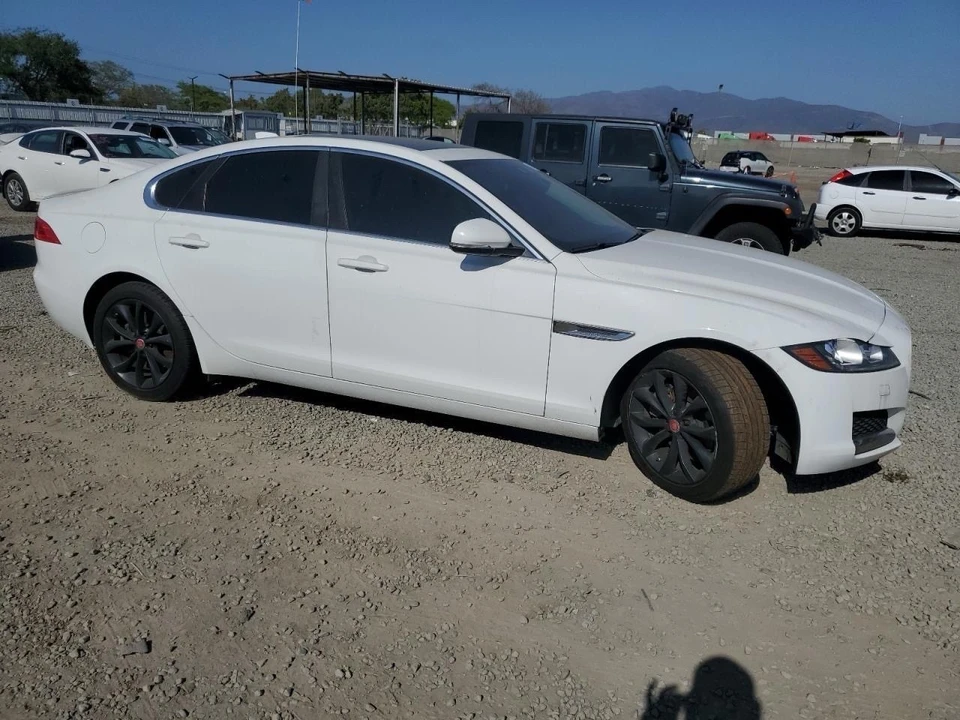 2017 Jaguar X260 XF - Image 4 of 9