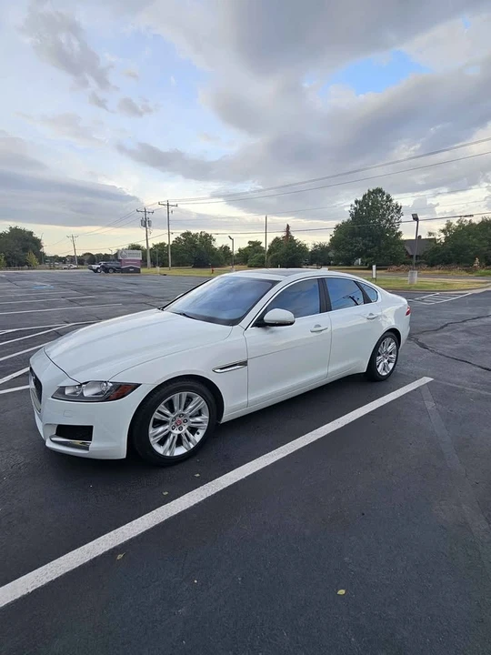2017 Jaguar X260 XF - Image 3 of 9