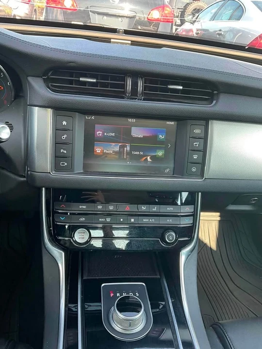 2017 Jaguar X260 XF - Image 8 of 12