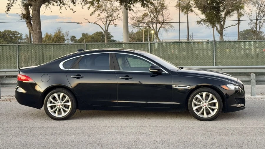 2017 Jaguar X260 XF - Image 8 of 25