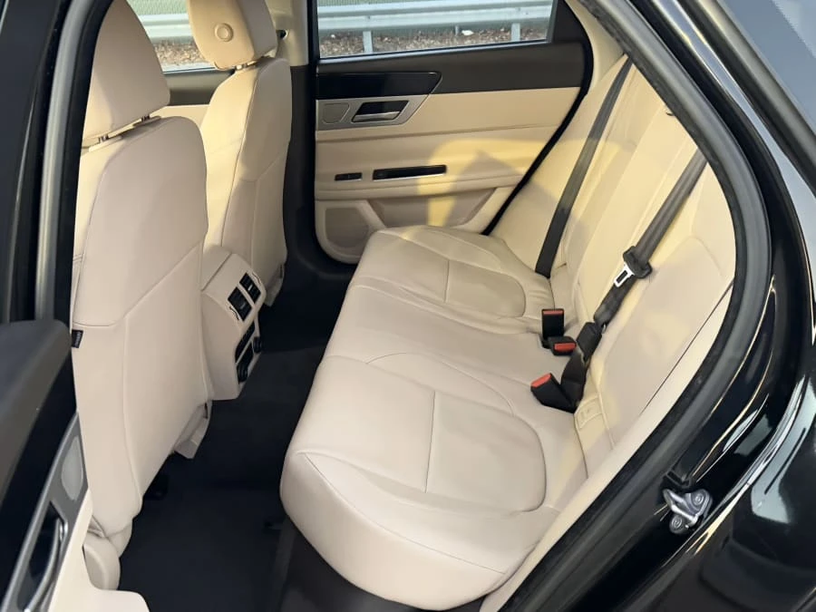 2017 Jaguar X260 XF - Image 17 of 25