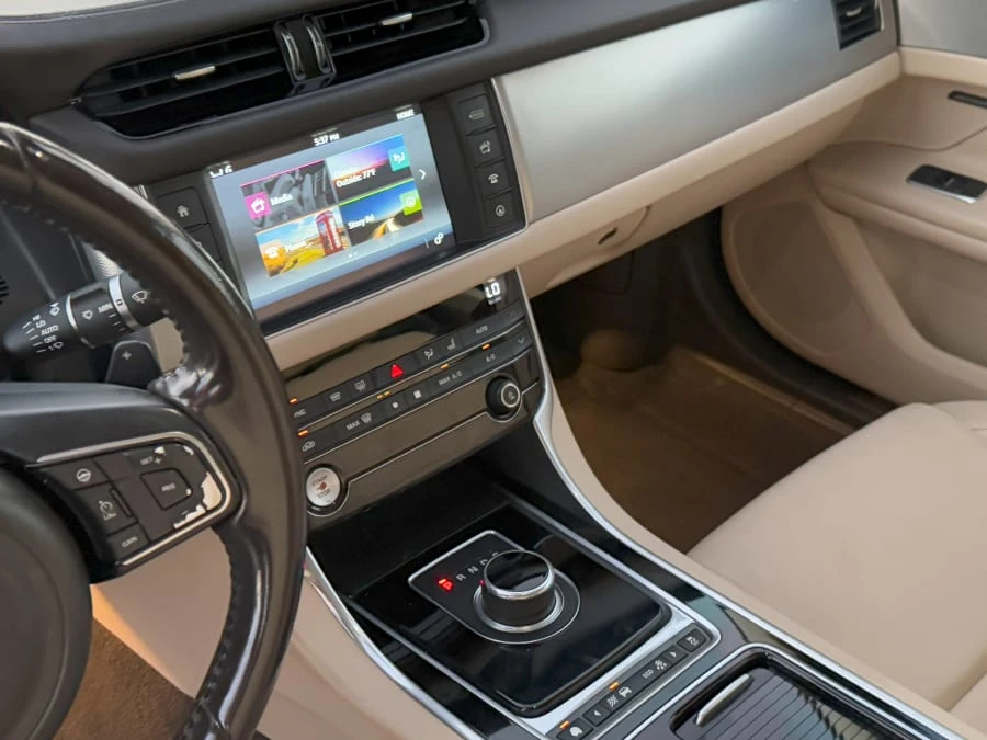 2017 Jaguar X260 XF - Image 23 of 25