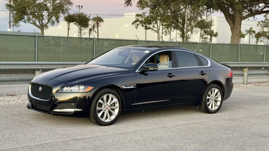 2017 Jaguar X260 XF - Image 5 of 25