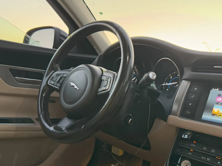 2017 Jaguar X260 XF - Image 22 of 25