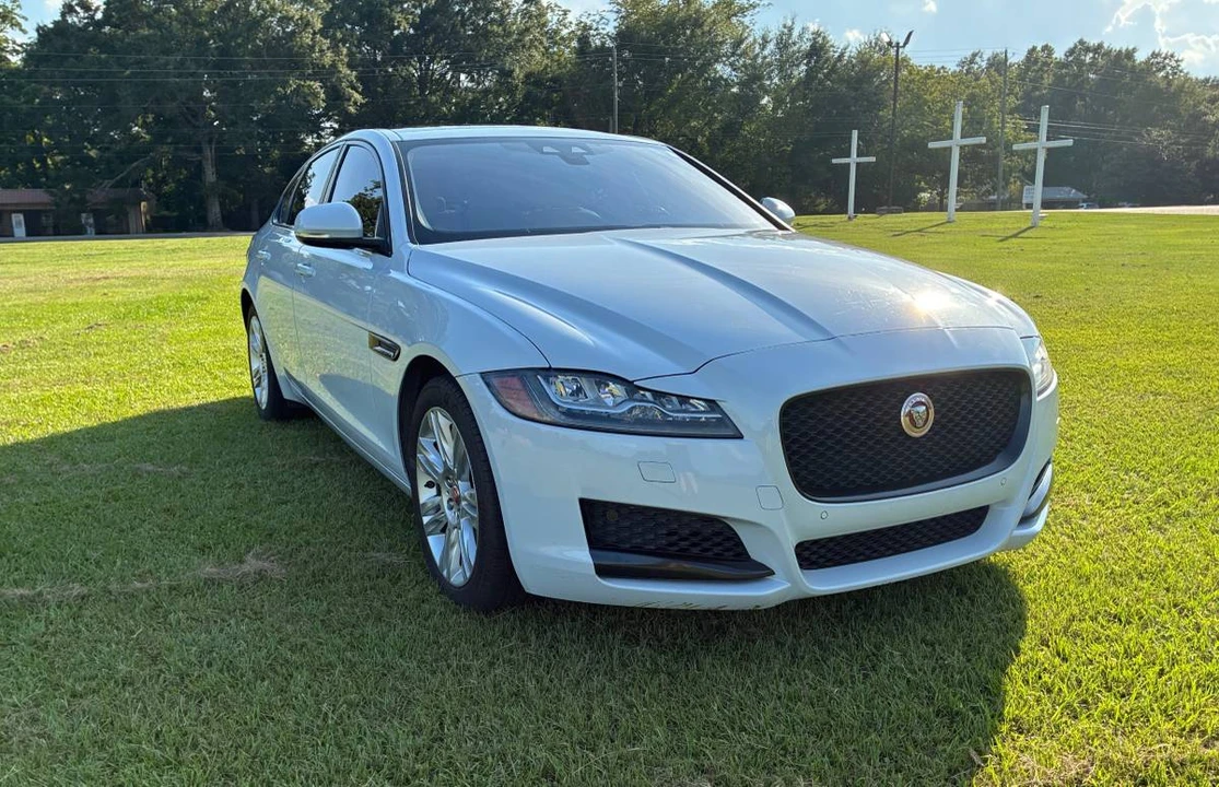 2017 Jaguar X260 XF - Image 5 of 24