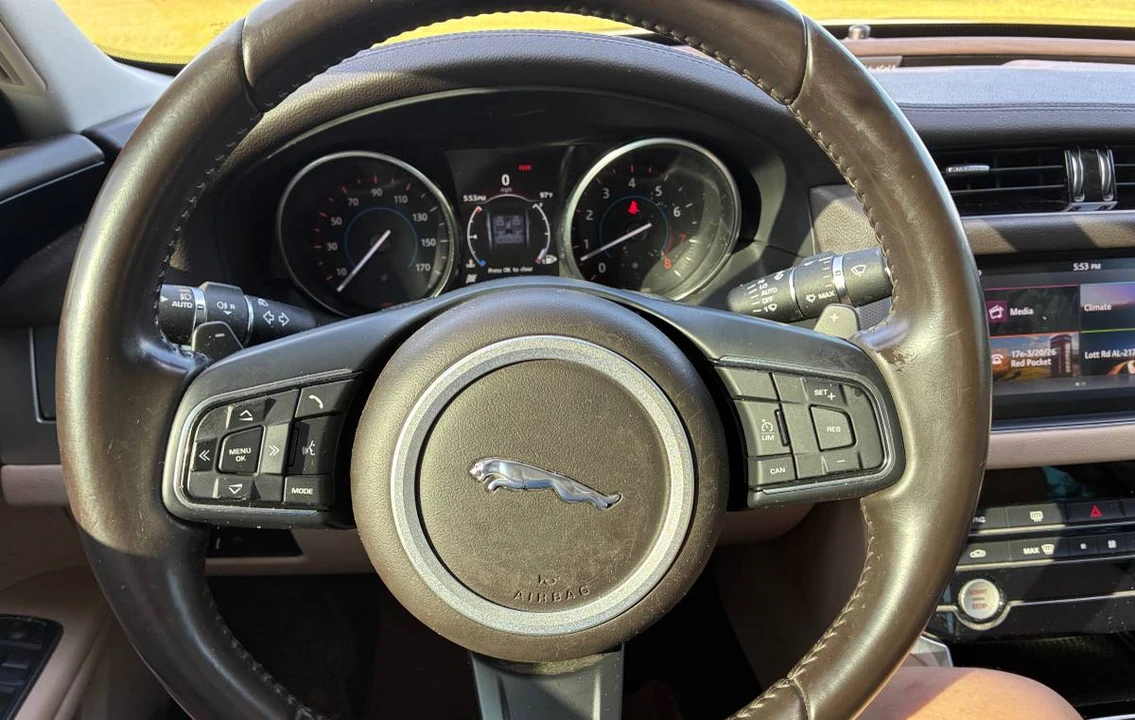 2017 Jaguar X260 XF - Image 13 of 24