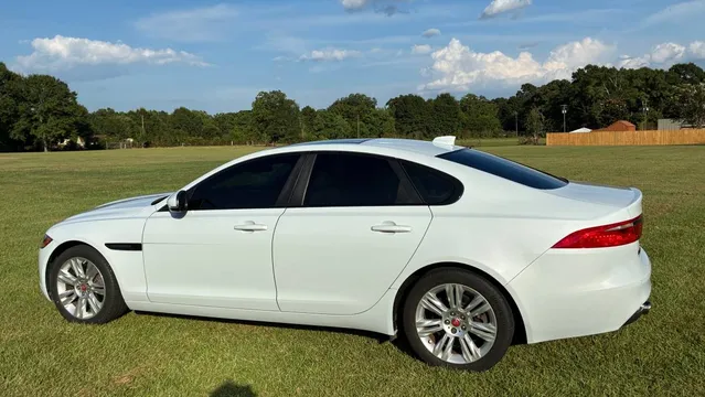 2017 Jaguar XF Premium 35t