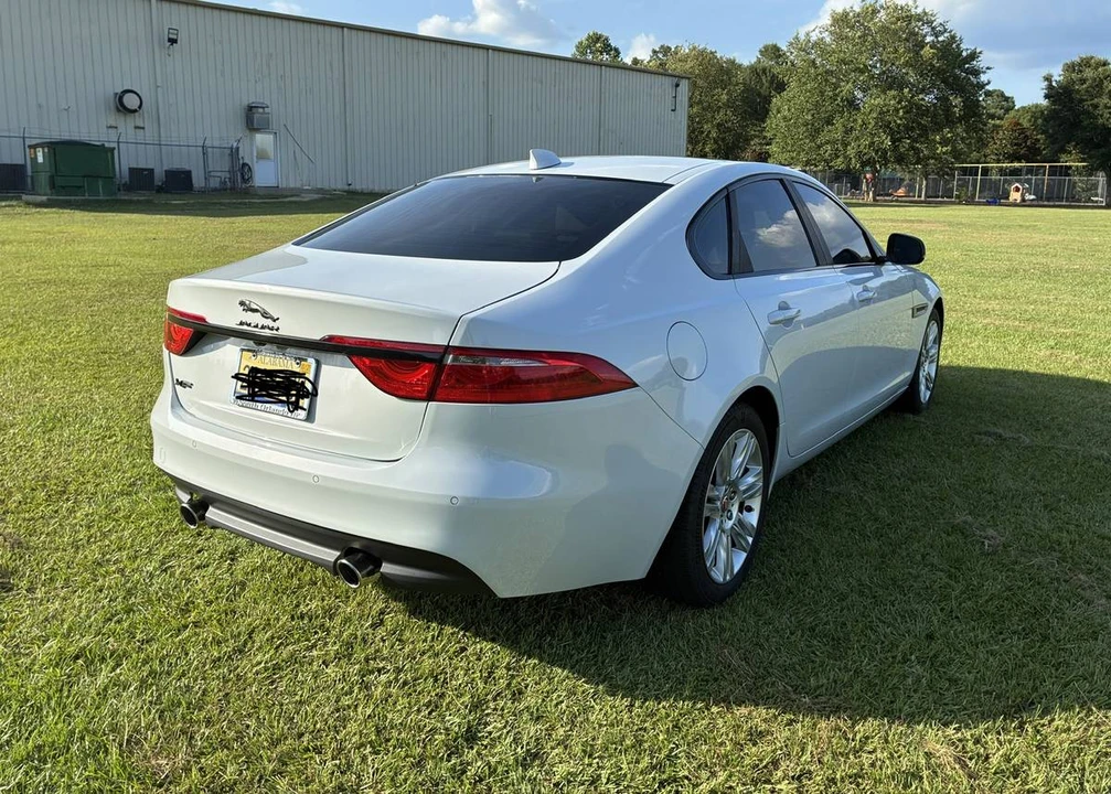 2017 Jaguar X260 XF - Image 3 of 24