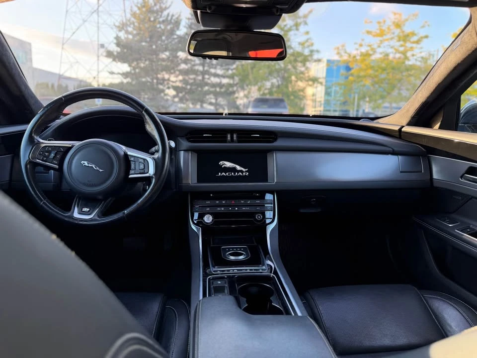 2017 Jaguar X260 XF - Image 6 of 11